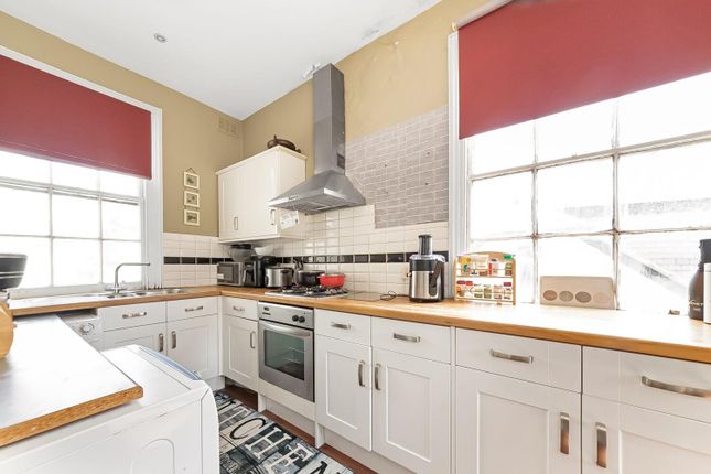 Sydenham Park, Sydenham, London, SE26 3 bed apartment for sale