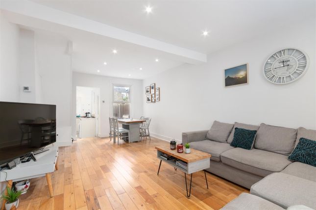 Crown Lane, Morden SM4 2 bed house for sale