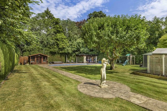 Smitham Bottom Lane, Purley, CR8 5 bed detached house for sale
