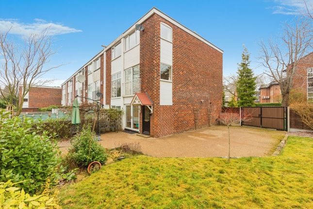 Greenvale Drive, Cheadle SK8 2 bed townhouse for sale