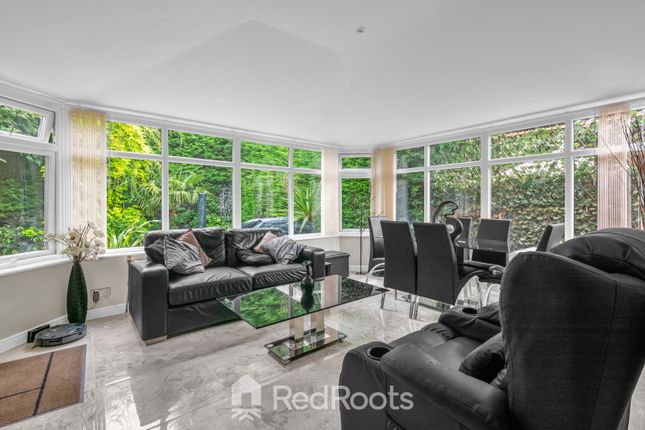 Sprotbrough, South Yorkshire DN5 4 bed detached house for sale