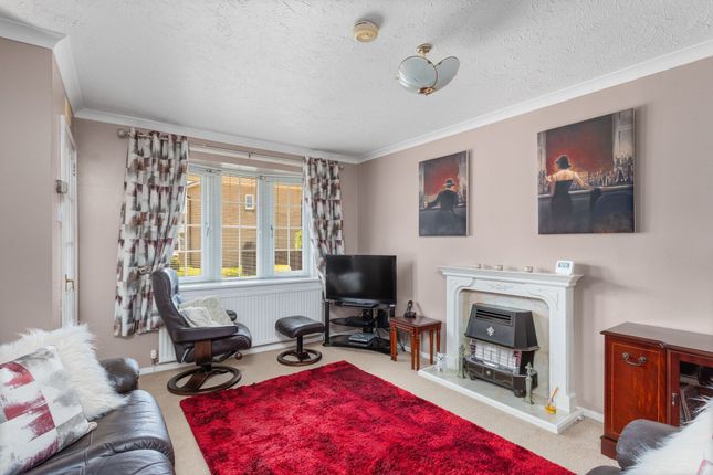 Beechwood Park, Uphall Station, EH54 3 bed detached house for sale