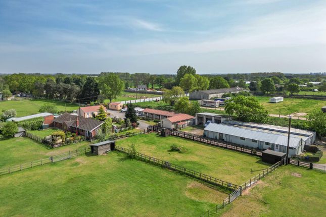 Girton NOTTINGHAMSHIRE 4 bed detached bungalow for sale