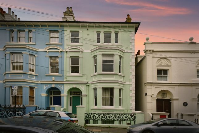 2 bed flat