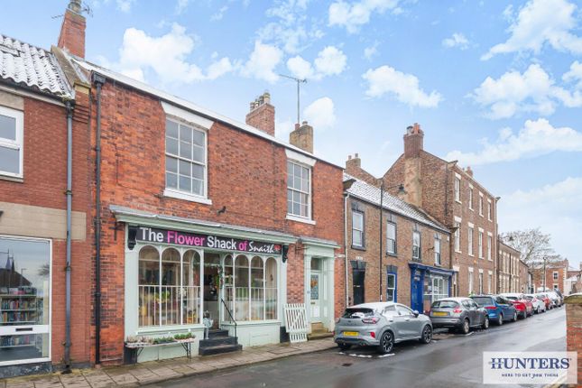 Market Place, Snaith, Goole, DN14 9HE 6 bed terraced house for sale