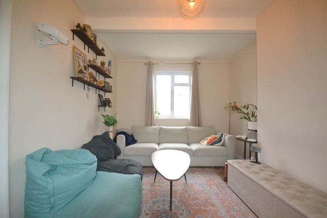 Allendale Avenue, Southall 3 bed terraced house for sale