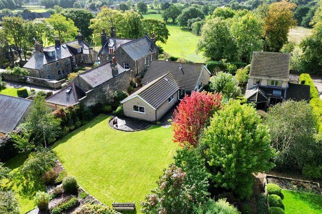 Moor Road, Ashover, Chesterfield S45 3 bed detached house for sale