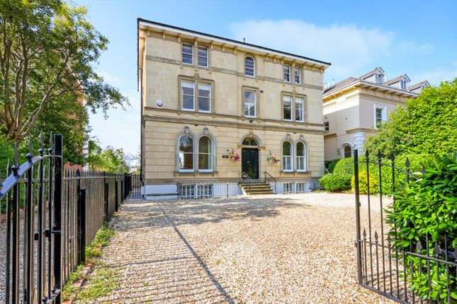 9 bedroom detached house for sale
