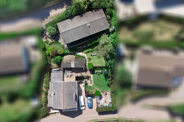 Broadlay, Ferryside SA17 4 bed detached house for sale