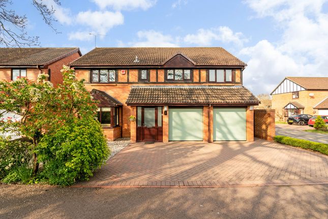Stansfield Grove, Kenilworth, CV8 5 bed detached house for sale