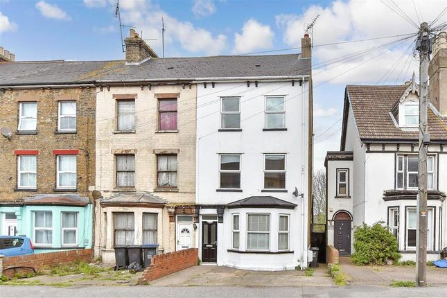 4 bed end terrace house