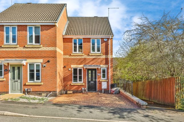 2 bedroom semi-detached house for sale