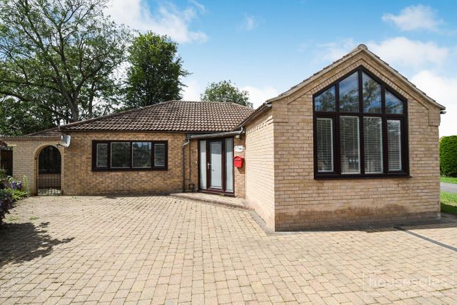 2 bed detached bungalow