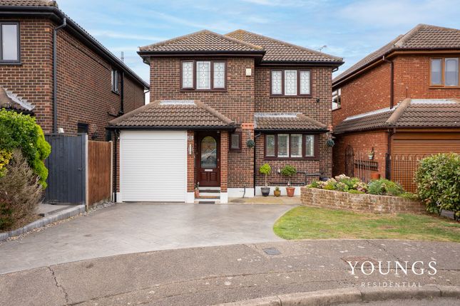 Ameland Road, Canvey Island, SS8 4 bed detached house for sale