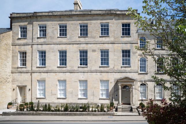 Dollar Street, Cirencester GL7 5 bed townhouse for sale