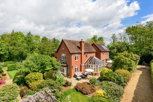 Botley Road, Burridge, Hampshire, SO31 6 bed detached house for sale