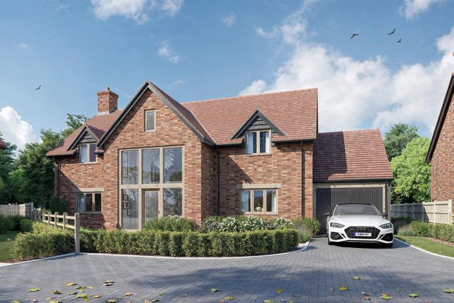 Common Mead Lane, Gillingham 4 bed detached house for sale