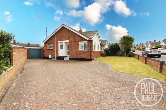 Loxley Road, Oulton Broad, NR33 3 bed semi