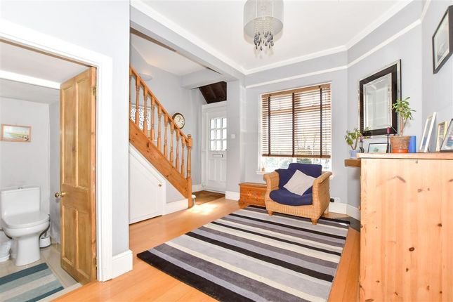 3 bed detached house