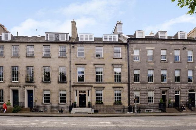 Queen Street, Edinburgh, EH2 2 bed flat for sale