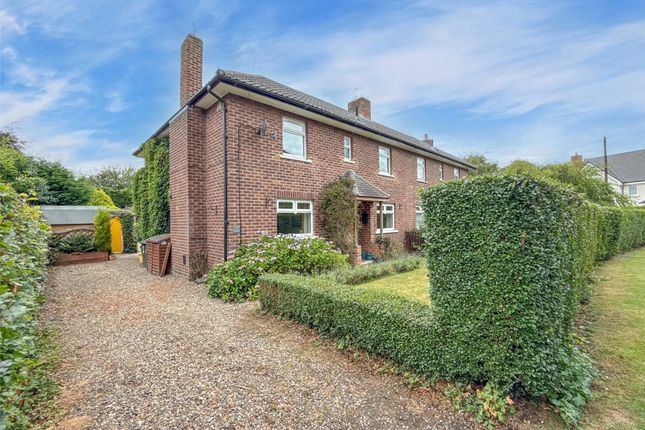 Lake Approach, Blaydon on Tyne, NE21 3 bed semi