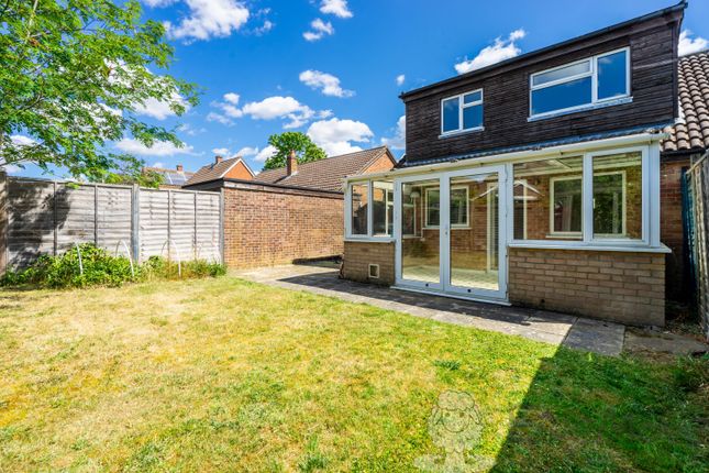 High House Avenue, Wymondham... 3 bed semi
