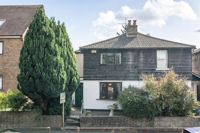 Loose Road, Maidstone 2 bed terraced house for sale