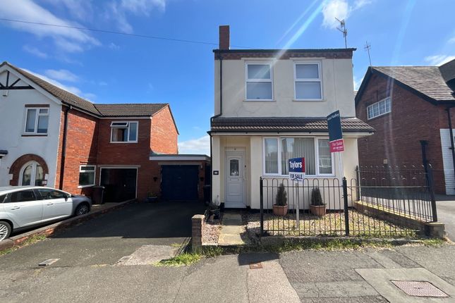 Tenterfields, Halesowen B63 3 bed detached house for sale