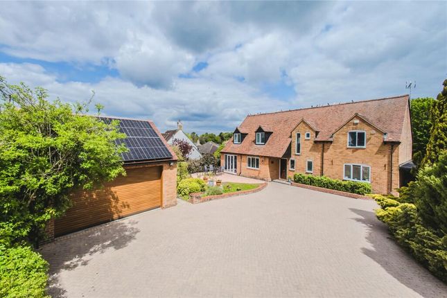 4 bed detached house