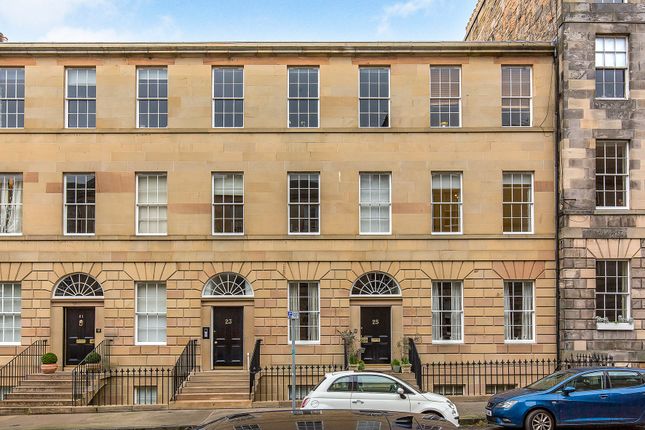 23/7 Clarence Street, Stockbridge... 3 bed flat for sale