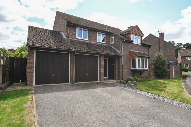 Camellia Way, Berkshire RG41 4 bed detached house for sale