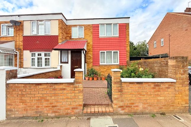 Greenhill Gardens, Northolt 3 bed end of terrace house for sale