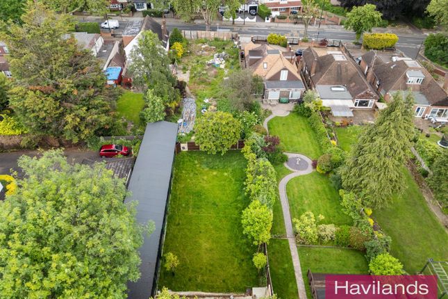 Park Avenue, Enfield 3 bed property with land for sale