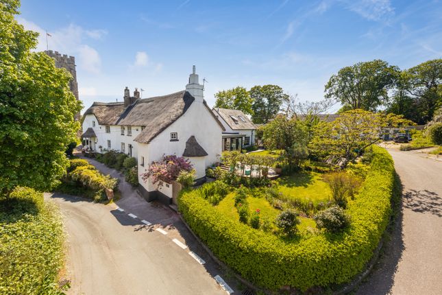 Church Stile Lane, Woodbury 7 bed semi