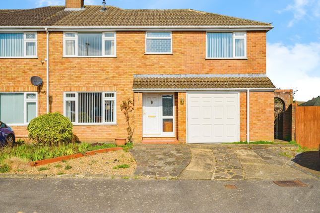 4 bedroom semi-detached house for sale