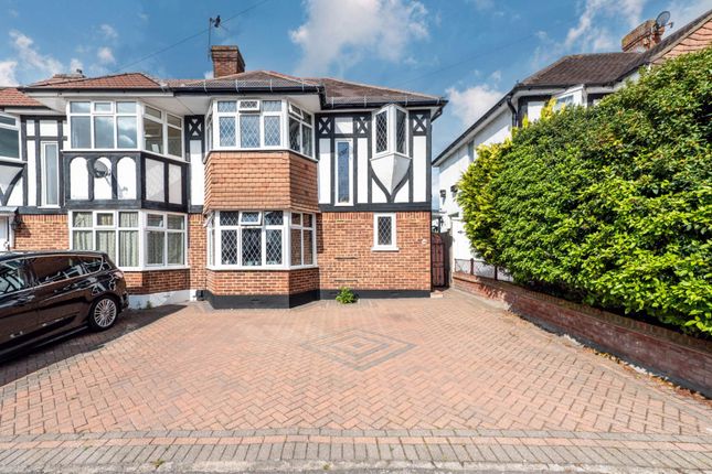 Seymour Avenue, Morden 3 bed end of terrace house for sale
