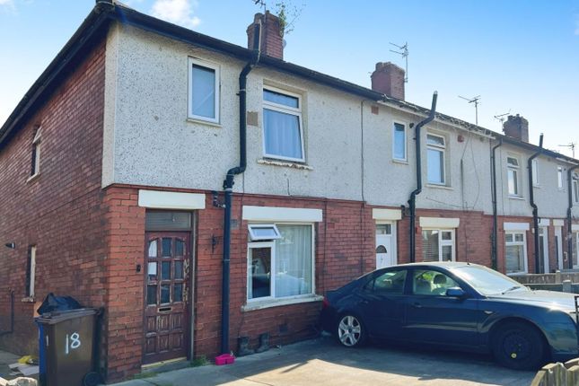Lilac Avenue, Leigh 3 bed end of terrace house for sale