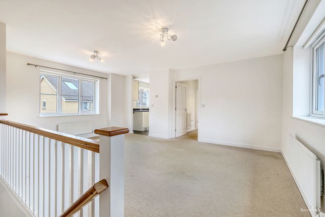 Masters Crescent, Basildon, SS15 2 bed property for sale
