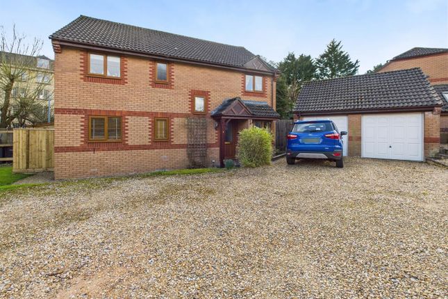 Riverside, Calne SN11 4 bed detached house for sale