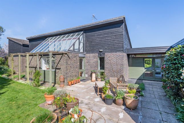 Stockett Lane, Coxheath 5 bed detached bungalow for sale