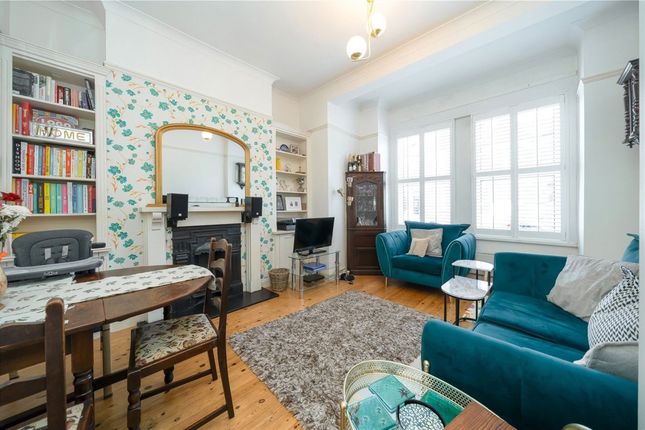 Larch Road, London NW2 2 bed flat for sale