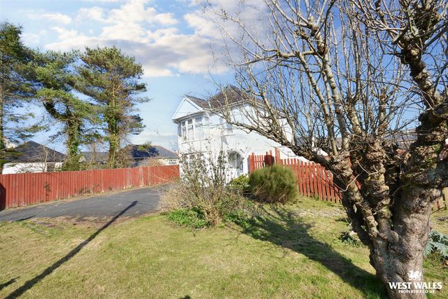 Clynderwen 3 bed detached house for sale
