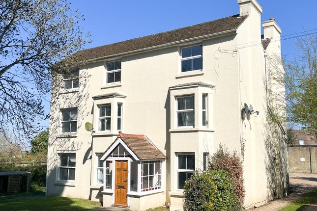 115 Hastings Road, Battle, TN33 2 bed flat for sale