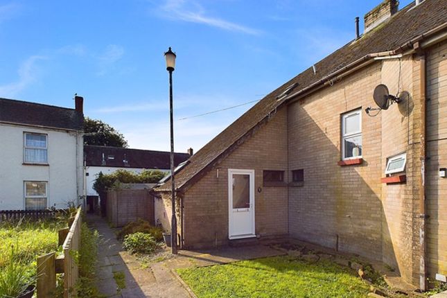 Prospect Place, Off Lammas Street... 3 bed semi
