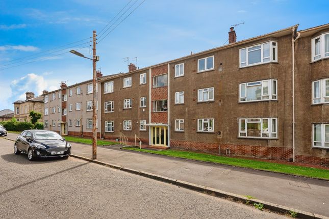 2 bedroom ground floor flat for sale