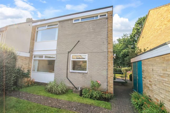 Felton Close, Newton Aycliffe 3 bed detached house for sale