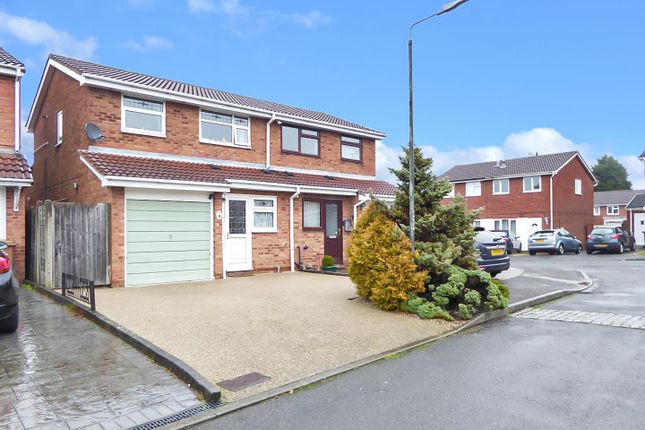 Rosecroft Gardens, Swadlincote DE11 3 bed semi