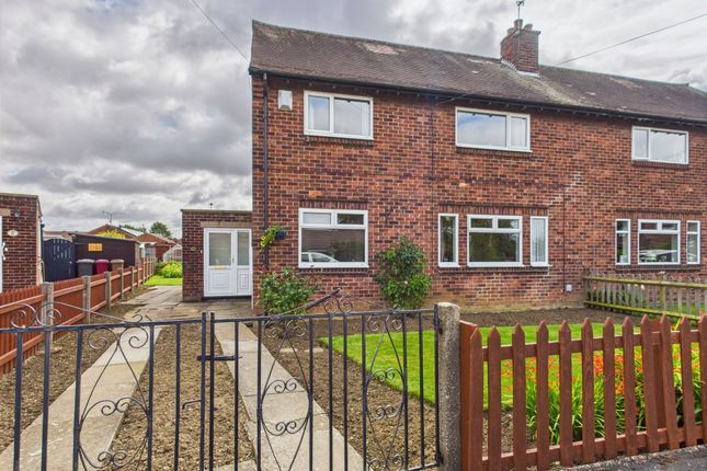 Vicarage Crescent, Scunthorpe DN15 3 bed semi