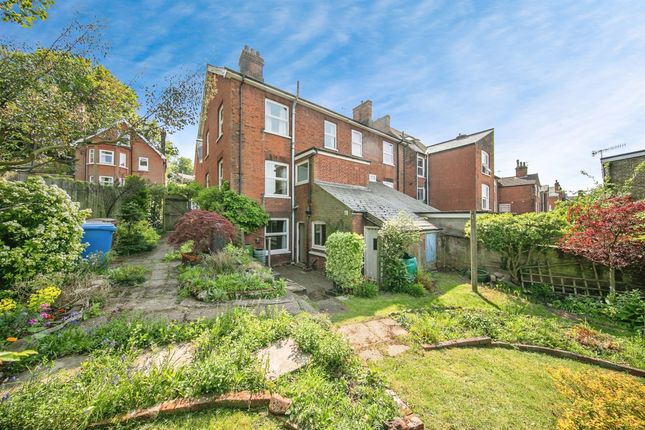 4 bedroom semi-detached house for sale