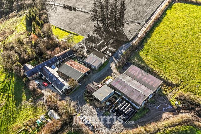 Cwmbach, Whitland 1 bed property with land for sale